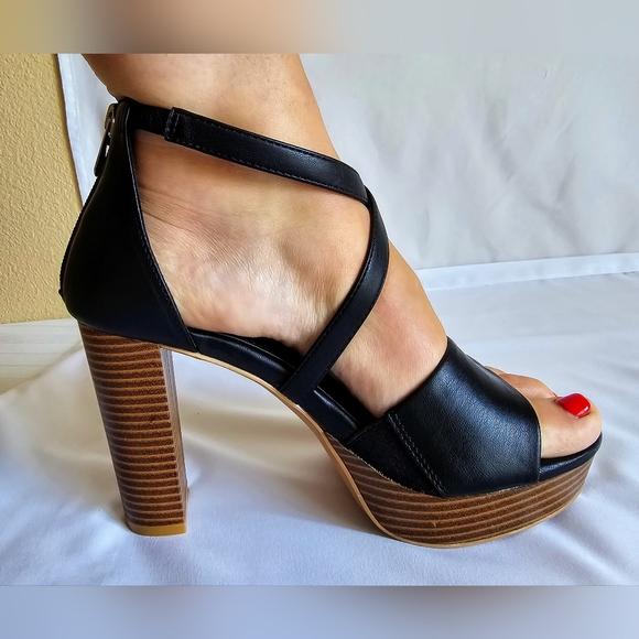 NWT Torrid Crisscross Strap Platform Heels -SAME DAY SHIP - ORDER BY 4PM PST - Picture 14 of 16